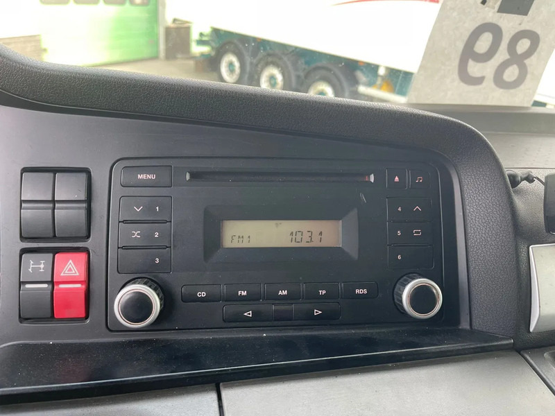 Tractor unit MAN TGX 18.480 RETARDER, PTO, HYDRAULIC, FRIGO (Original France truck!): picture 16