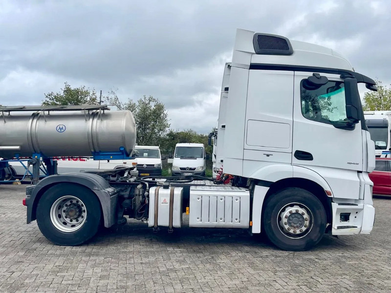 Mercedes-Benz Actros 1845 WDF9634031B990433, 594760 km, COMPRESSOR, PTO, HYDRAULIC - Tractor unit: picture 4 Mercedes-Benz Actros 1845 WDF9634031B990433, 594760 km, COMPRESSOR, PTO, HYDRAULIC - Tractor unit: picture 4