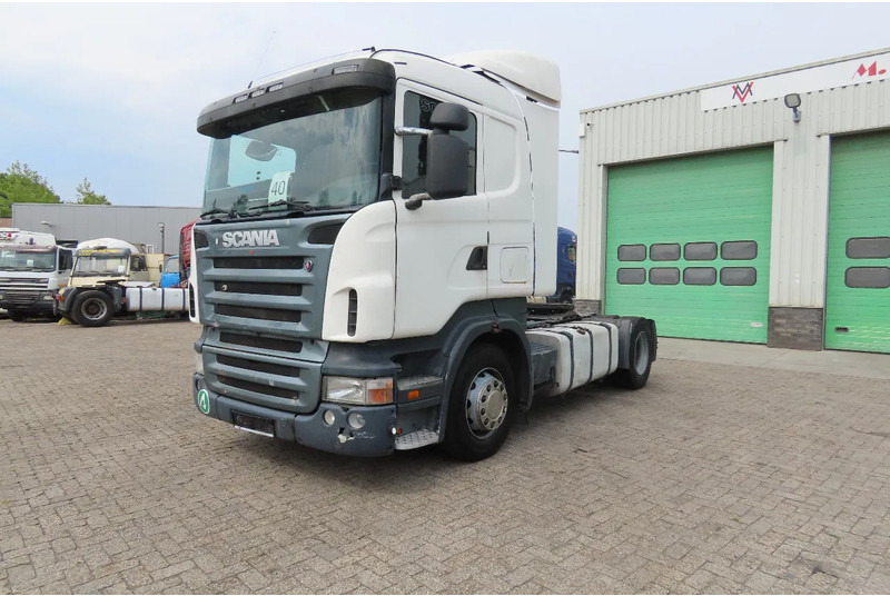 Scania R420 2 tanks, 2 beds, manual gearbox - Tractor unit: picture 2 Scania R420 2 tanks, 2 beds, manual gearbox - Tractor unit: picture 2