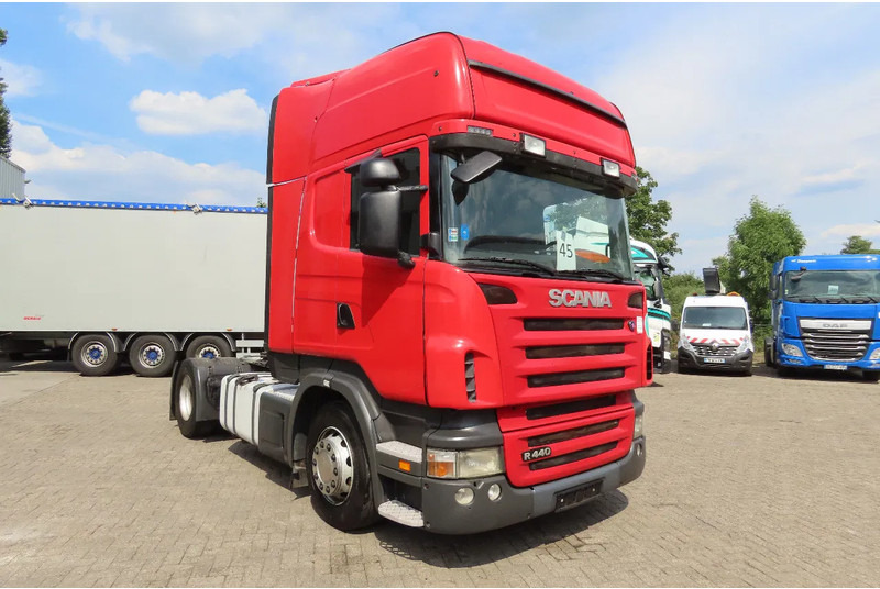 Scania R440 2 tanks Frigo, 927381km, no rust chassis - Tractor unit: picture 1 Scania R440 2 tanks Frigo, 927381km, no rust chassis - Tractor unit: picture 1
