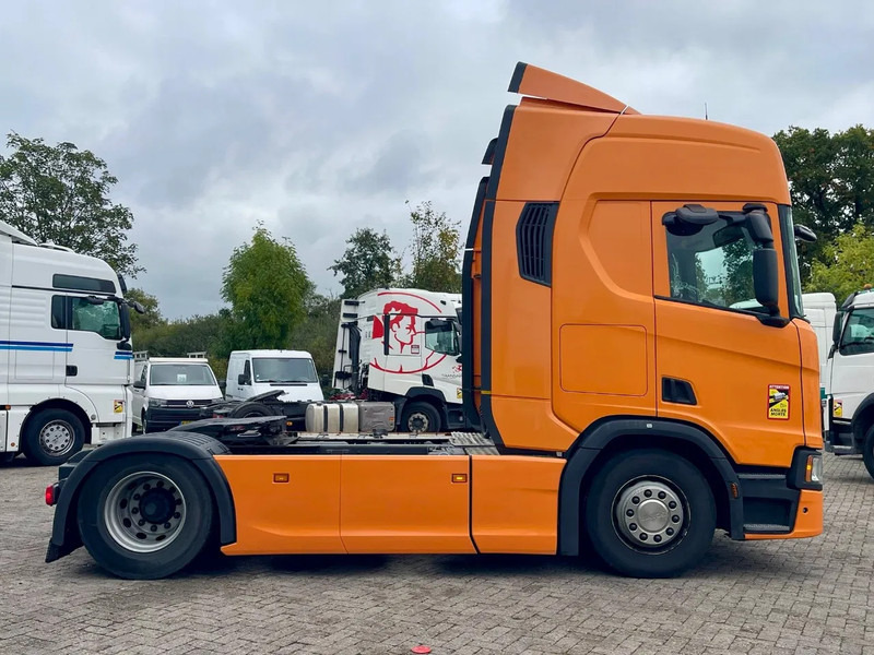 Scania R450 vin: YS2R4X20002139967, RETARDER , PARKING AIRCO, FRIGO - Tractor unit: picture 4 Scania R450 vin: YS2R4X20002139967, RETARDER , PARKING AIRCO, FRIGO - Tractor unit: picture 4