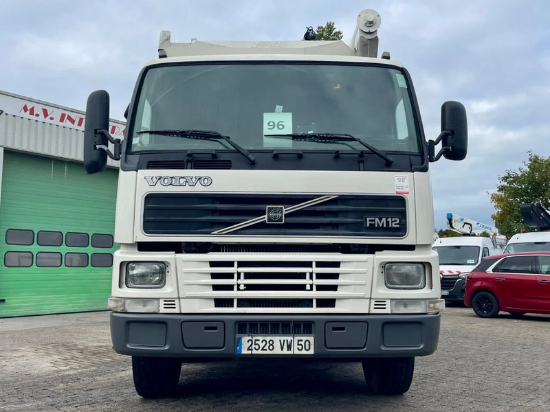 Volvo FM 12.380 8X4 SILO AUGER / AIR GREAT CONDITION / fully serviced! - Tanker truck: picture 3 Volvo FM 12.380 8X4 SILO AUGER / AIR GREAT CONDITION / fully serviced! - Tanker truck: picture 3