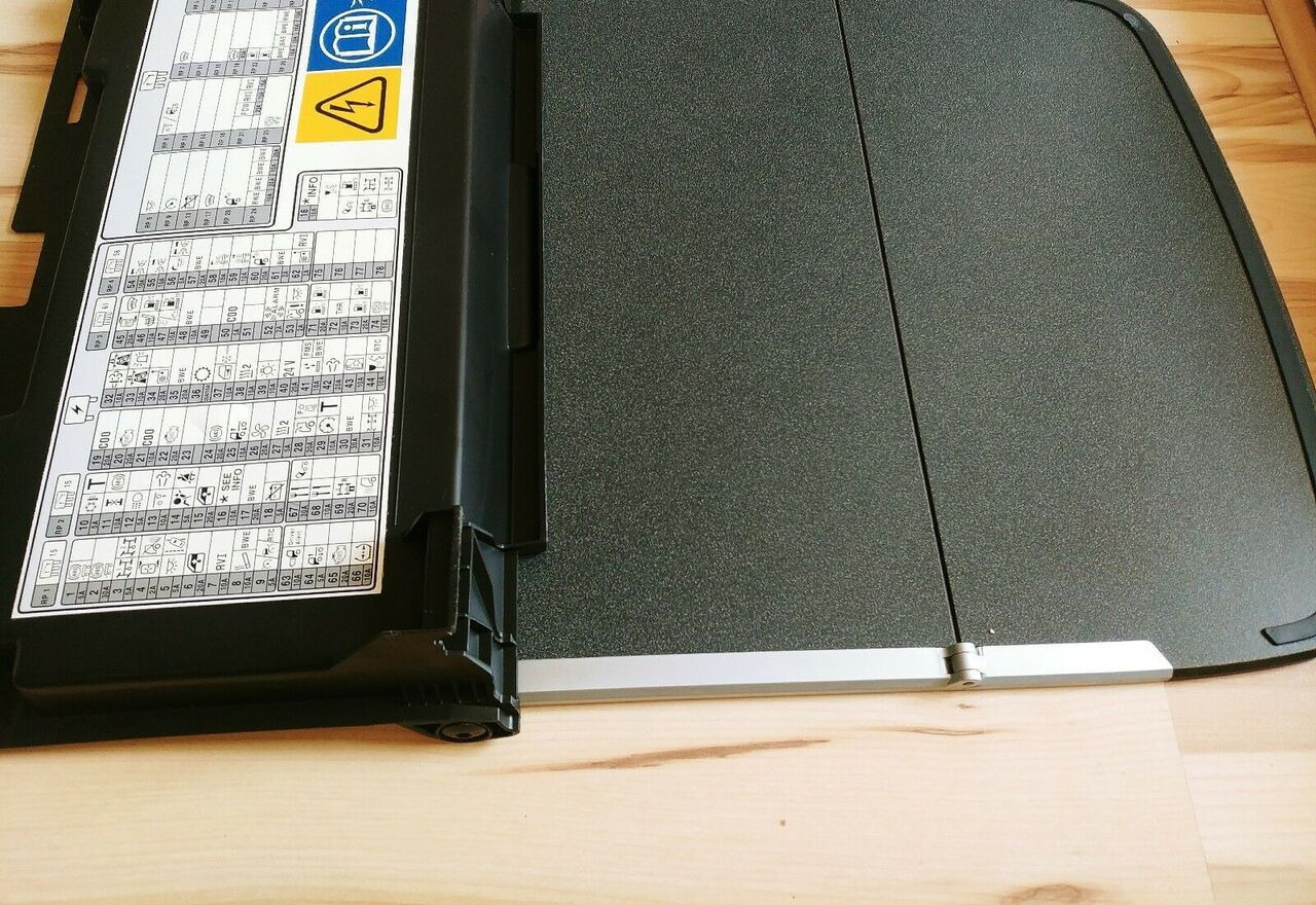 FOLDED TABLE, LOCKER TABLE Scania - Cab and interior for Truck: picture 3 FOLDED TABLE, LOCKER TABLE Scania - Cab and interior for Truck: picture 3