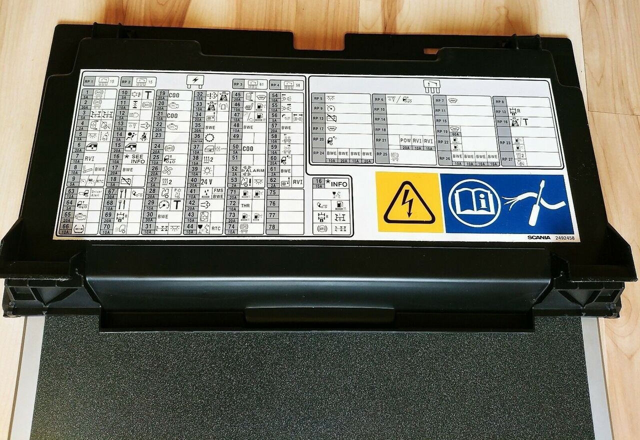 FOLDED TABLE, LOCKER TABLE Scania - Cab and interior for Truck: picture 5 FOLDED TABLE, LOCKER TABLE Scania - Cab and interior for Truck: picture 5