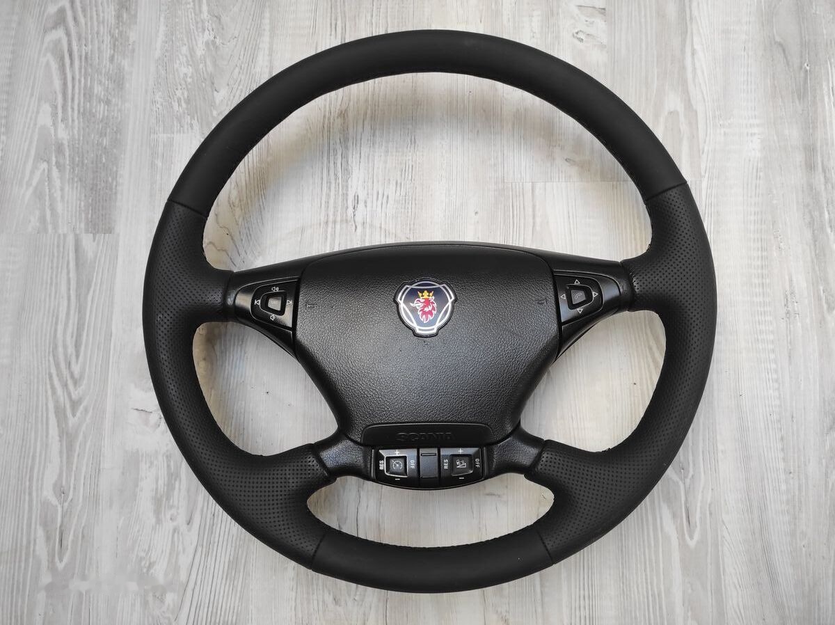 Scania R - Steering wheel for Truck: picture 1 Scania R - Steering wheel for Truck: picture 1