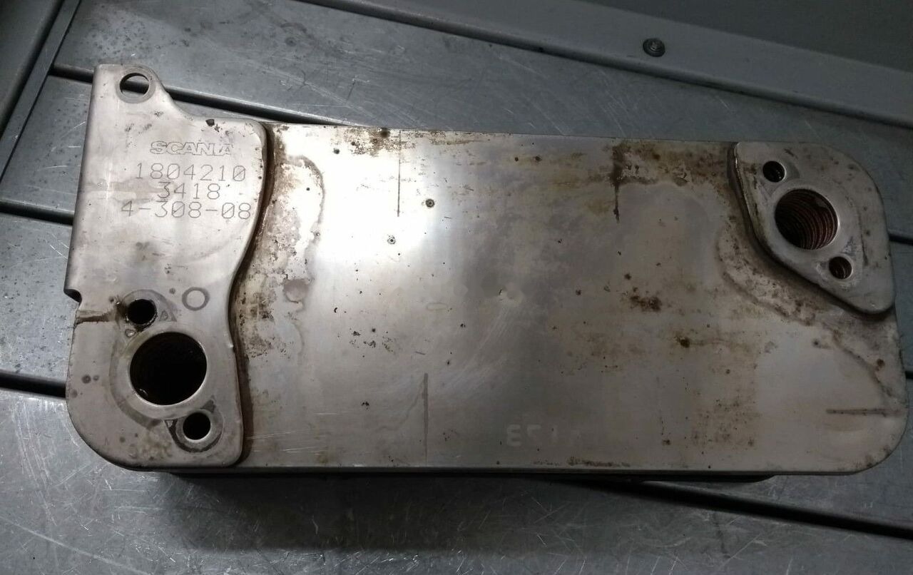 Scania RETARDER , OLD AND NEW TYPE 1804210, 2155059 - Oil cooler for Truck: picture 4 Scania RETARDER , OLD AND NEW TYPE 1804210, 2155059 - Oil cooler for Truck: picture 4