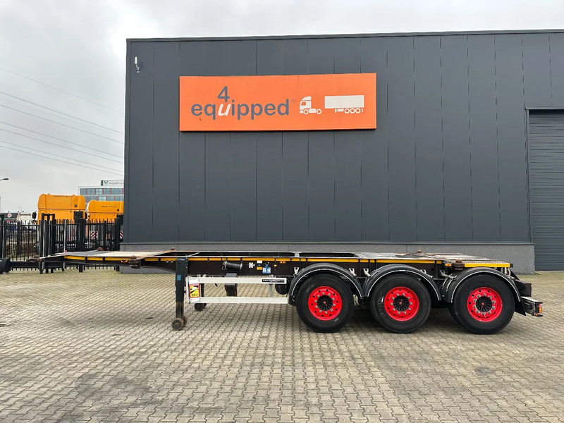 Burg 20FT ADR (EX/II, EX/III, FL, AT) Chassis, Empty weight : 3.690kg, SAF INTRADISC, 2x Liftaxle, NL-chassis - Container transporter/ Swap body semi-trailer: picture 2 Burg 20FT ADR (EX/II, EX/III, FL, AT) Chassis, Empty weight : 3.690kg, SAF INTRADISC, 2x Liftaxle, NL-chassis - Container transporter/ Swap body semi-trailer: picture 2