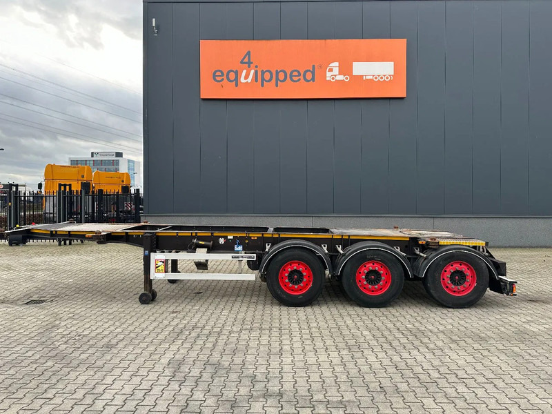 Burg 25X 20FT ADR (EX/II, EX/III, FL, AT) Chassis, Empty weight : 3.690kg, SAF INTRADISC, 2x Liftaxle, NL-chassis - Container transporter/ Swap body semi-trailer: picture 2 Burg 25X 20FT ADR (EX/II, EX/III, FL, AT) Chassis, Empty weight : 3.690kg, SAF INTRADISC, 2x Liftaxle, NL-chassis - Container transporter/ Swap body semi-trailer: picture 2