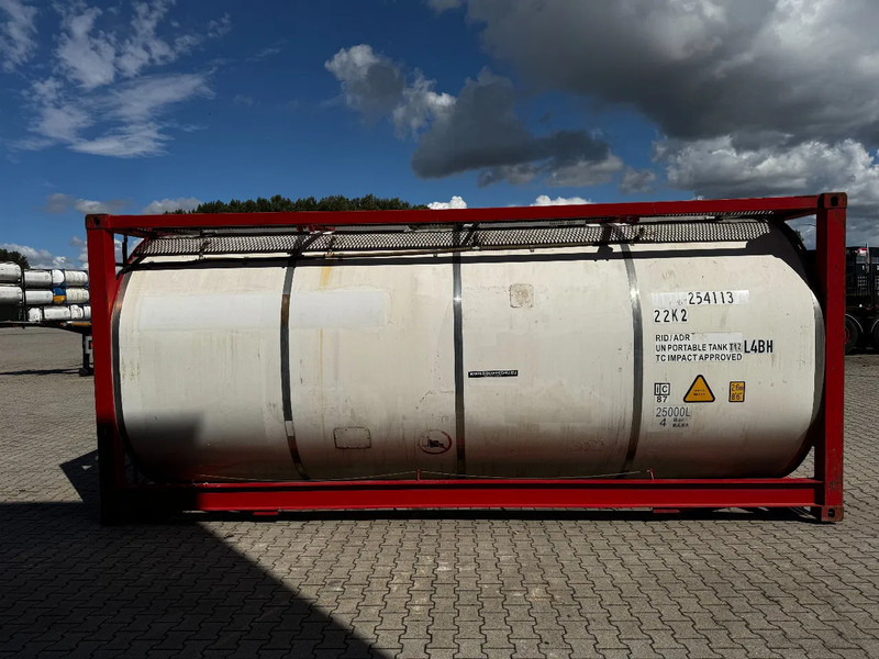 CIMC 20FT ISO, 25.050L / 1-COMP / 3 BAFFELS / T12 / 22K2 / 4 manholes / ADR valid until 11/2026 - Tank container: picture 3 CIMC 20FT ISO, 25.050L / 1-COMP / 3 BAFFELS / T12 / 22K2 / 4 manholes / ADR valid until 11/2026 - Tank container: picture 3