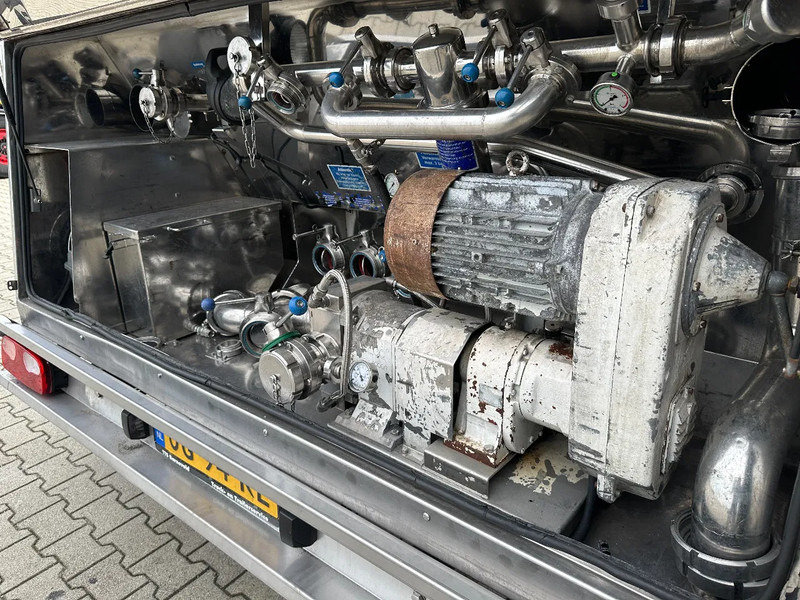 Feldbinder LEVENSMIDDELEN / FOOD / LEBENSMITTEL / 33.500L / 3-COMP / POMP / NL-trailer / APK: 09-2026, 10x beschikbaar - Tanker semi-trailer: picture 5 Feldbinder LEVENSMIDDELEN / FOOD / LEBENSMITTEL / 33.500L / 3-COMP / POMP / NL-trailer / APK: 09-2026, 10x beschikbaar - Tanker semi-trailer: picture 5