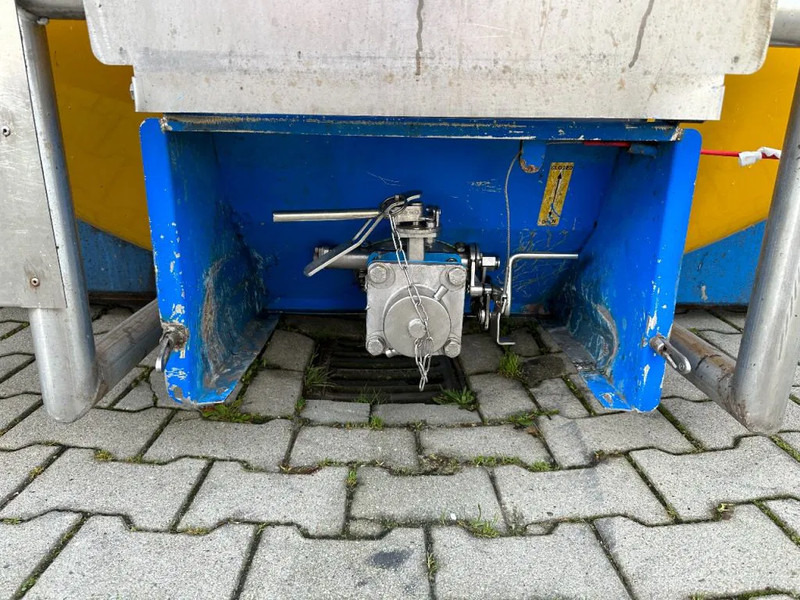 Tank container Van Hool 20FT SWAPBODY 30.800L, UN PORTABLE, T7: picture 17 Tank container Van Hool 20FT SWAPBODY 30.800L, UN PORTABLE, T7: picture 17