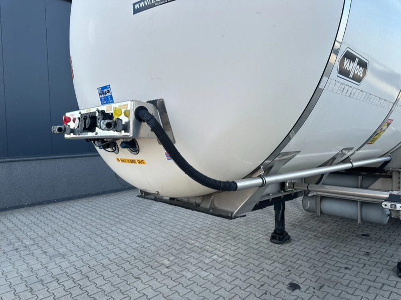 Tanker semi-trailer for transportation of food Van Hool LEBENSMITTEL / RVS Rahmen / Leergewicht: 5.860kg / 29.500L / 1-Kammer+ 1 Schwallwand / Scheibebremse / NL / APK: picture 13