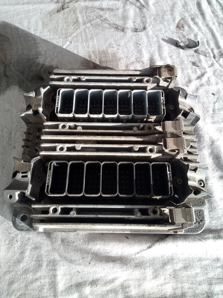 EDC Scania R450 DC13115 2330863 - ECU for Truck: picture 2 EDC Scania R450 DC13115 2330863 - ECU for Truck: picture 2