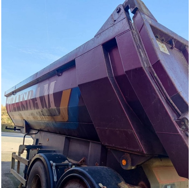 DMC - Tipper semi-trailer: picture 5 DMC - Tipper semi-trailer: picture 5