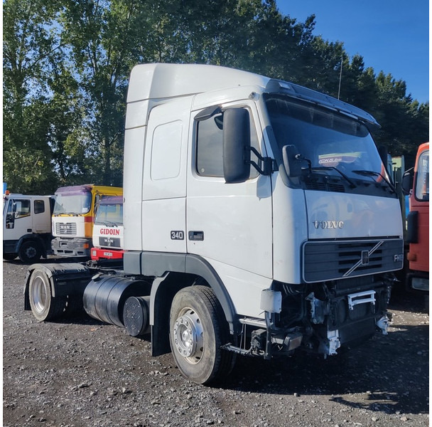 Volvo FH-GLOBBETROTTER - Tractor unit: picture 1 Volvo FH-GLOBBETROTTER - Tractor unit: picture 1