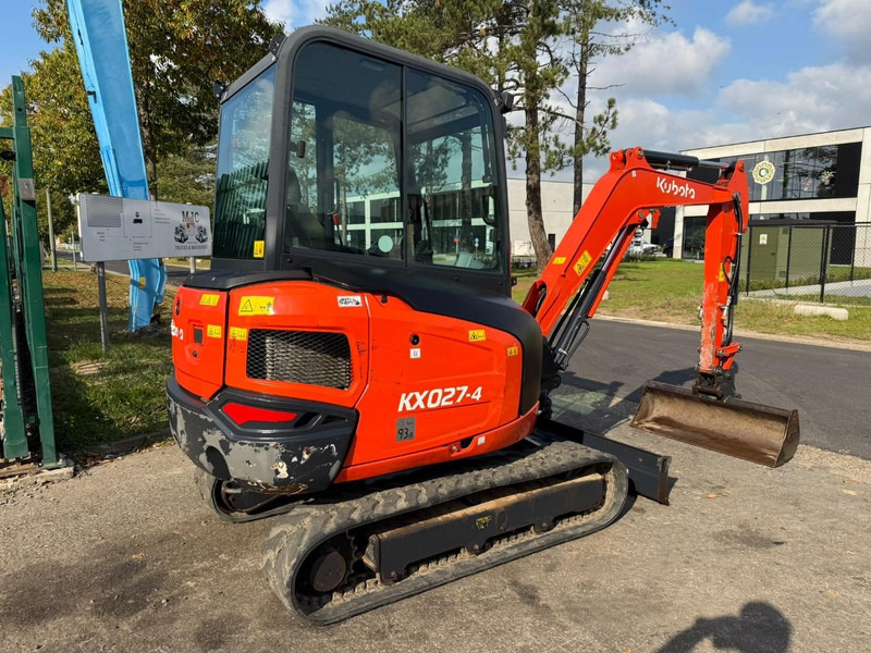 Kubota KX027-4 HAMMER LINES - *1860h* - HYDR QUICKHITCH - BLADE - CE - BE MACHINE - Mini excavator: picture 4 Kubota KX027-4 HAMMER LINES - *1860h* - HYDR QUICKHITCH - BLADE - CE - BE MACHINE - Mini excavator: picture 4