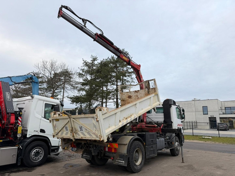 Mercedes-Benz ACTROS 1832 MP2 4x2 2-WAY TIPPER + CRANE - HMF 1063 K 2 - 5/6F - BORDMATIC - EPS 3 PEDALES - BIG AXLE HUB REDUCTION - 356.000km - FR TRUCK - Tipper, Crane truck: picture 4 Mercedes-Benz ACTROS 1832 MP2 4x2 2-WAY TIPPER + CRANE - HMF 1063 K 2 - 5/6F - BORDMATIC - EPS 3 PEDALES - BIG AXLE HUB REDUCTION - 356.000km - FR TRUCK - Tipper, Crane truck: picture 4