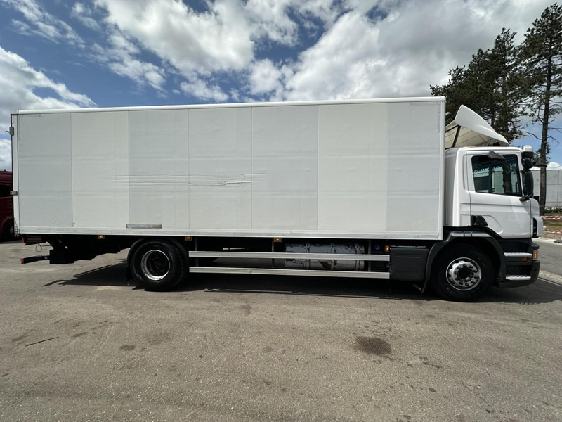Scania P320 RETARDER - CLOSED BOX 8m25 x 2m47 x 2m30 - TAILLIFT 2000kg - EURO 6 - GOOD CONDITION - Box truck: picture 4 Scania P320 RETARDER - CLOSED BOX 8m25 x 2m47 x 2m30 - TAILLIFT 2000kg - EURO 6 - GOOD CONDITION - Box truck: picture 4