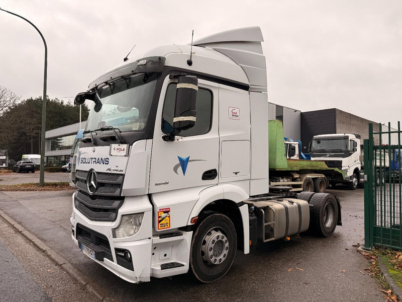 Mercedes-Benz Actros 1845 - 13L ENGINE - STREAMSPACE - FRIGO - SPOILERS - *713.000km* - GOOD CONDITION - Tractor unit: picture 3 Mercedes-Benz Actros 1845 - 13L ENGINE - STREAMSPACE - FRIGO - SPOILERS - *713.000km* - GOOD CONDITION - Tractor unit: picture 3