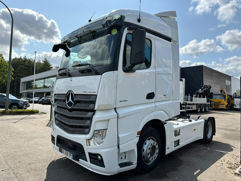 Mercedes-Benz Actros 1845 RETARDER VOITH - *465.000km* - FULL SPOILERS / SIDESKIRTS - MP4 - FRIGO - A/C - EURO 6 - Tractor unit: picture 3 Mercedes-Benz Actros 1845 RETARDER VOITH - *465.000km* - FULL SPOILERS / SIDESKIRTS - MP4 - FRIGO - A/C - EURO 6 - Tractor unit: picture 3