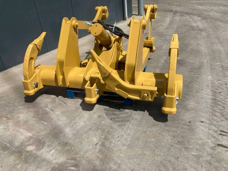 Cat D6 - Attachment for Construction machinery: picture 3 Cat D6 - Attachment for Construction machinery: picture 3
