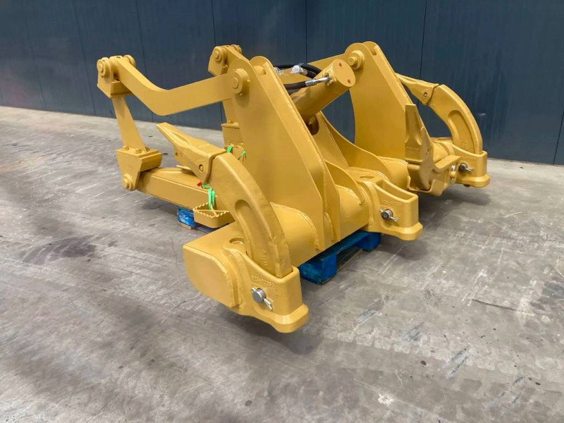 Cat D6 - Attachment for Construction machinery: picture 2 Cat D6 - Attachment for Construction machinery: picture 2