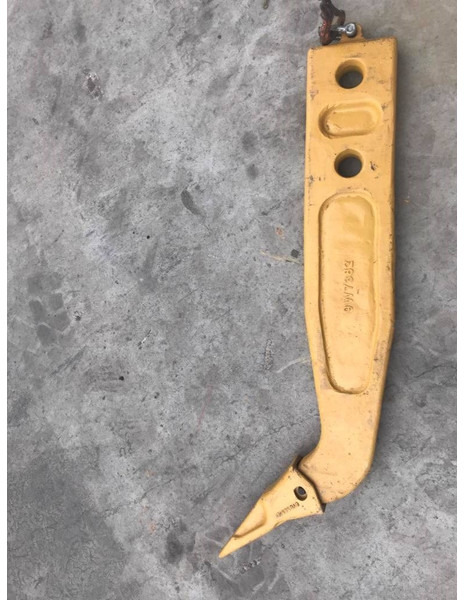 Komatsu D61 Shank - Attachment for Construction machinery: picture 5 Komatsu D61 Shank - Attachment for Construction machinery: picture 5