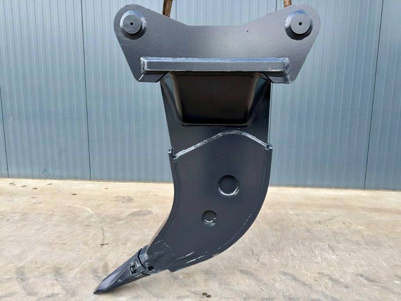 OilQuick OQ70/55 Ripper - Attachment for Construction machinery: picture 2 OilQuick OQ70/55 Ripper - Attachment for Construction machinery: picture 2
