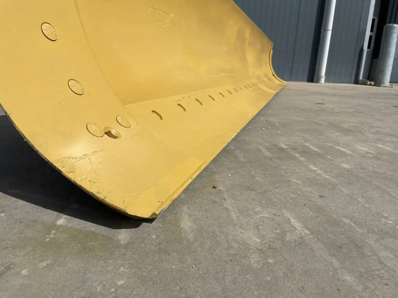 Cat 140G Moldboard - Blade for Construction machinery: picture 4 Cat 140G Moldboard - Blade for Construction machinery: picture 4