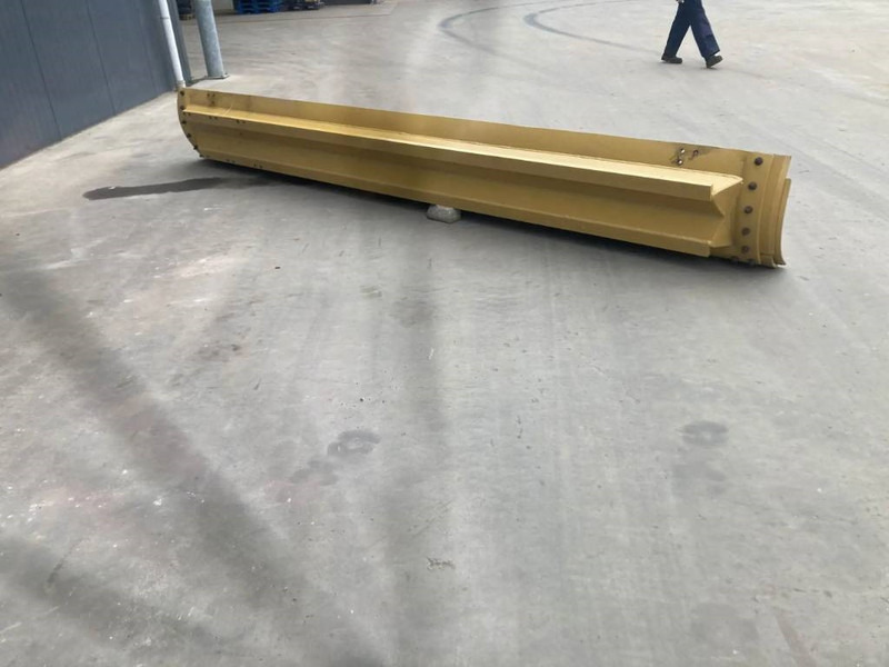 Cat 140M Moldboard - Blade for Construction machinery: picture 4 Cat 140M Moldboard - Blade for Construction machinery: picture 4