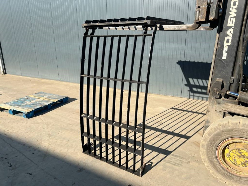 Cat 313D / M315D / 320D / 325D / 330D / 345C / 365C / - Cab and interior for Construction machinery: picture 2 Cat 313D / M315D / 320D / 325D / 330D / 345C / 365C / - Cab and interior for Construction machinery: picture 2