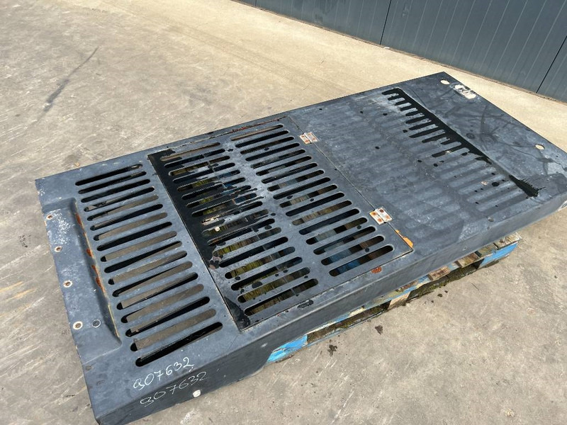 Cat 313E / M315F / 320F / 323E / 325F / 329E/ 330F / 3 - Cab and interior for Construction machinery: picture 4 Cat 313E / M315F / 320F / 323E / 325F / 329E/ 330F / 3 - Cab and interior for Construction machinery: picture 4