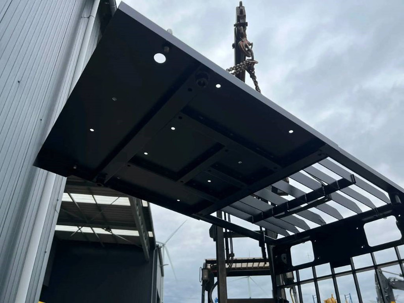 Cat 336D Guard - Cab and interior for Construction machinery: picture 4 Cat 336D Guard - Cab and interior for Construction machinery: picture 4