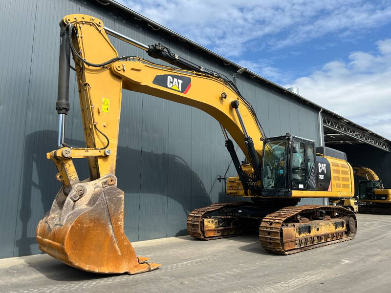 Cat 352F - Crawler excavator: picture 1 Cat 352F - Crawler excavator: picture 1