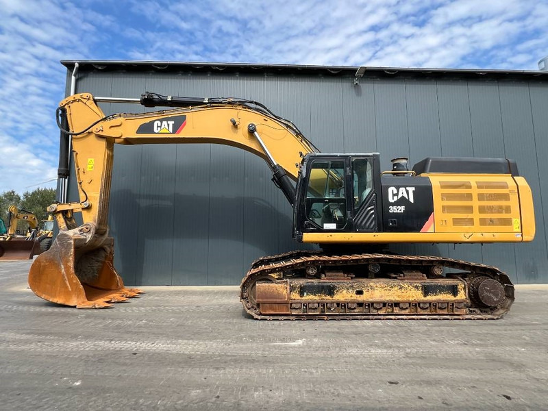 Cat 352F - Crawler excavator: picture 2 Cat 352F - Crawler excavator: picture 2