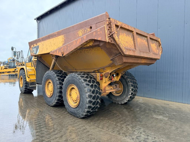 Cat 730 - Articulated dump truck: picture 2 Cat 730 - Articulated dump truck: picture 2