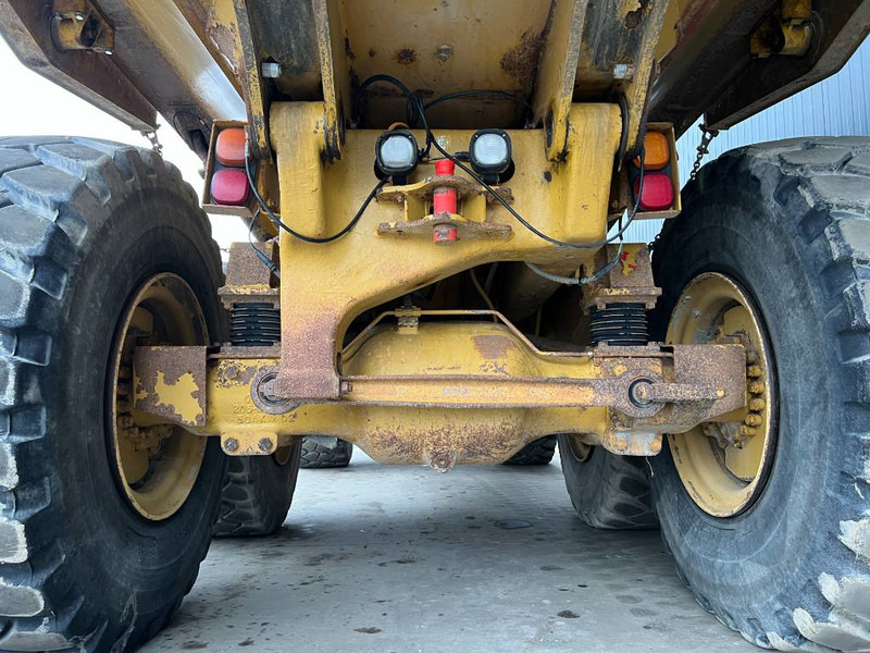 Cat 730 - Articulated dump truck: picture 5 Cat 730 - Articulated dump truck: picture 5