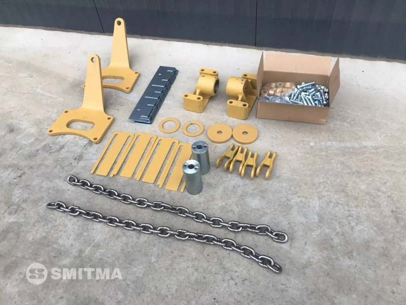 Cat 730C - Tail lift for Construction machinery: picture 4 Cat 730C - Tail lift for Construction machinery: picture 4