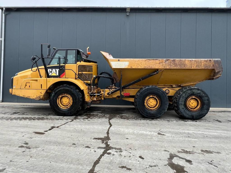 Cat 735B - Articulated dump truck: picture 5 Cat 735B - Articulated dump truck: picture 5