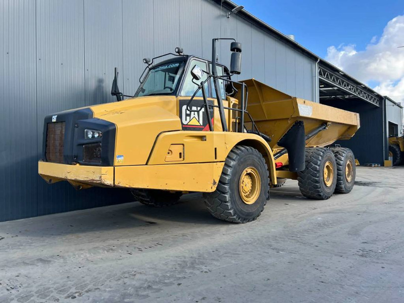 Cat 735B - Articulated dump truck: picture 1 Cat 735B - Articulated dump truck: picture 1