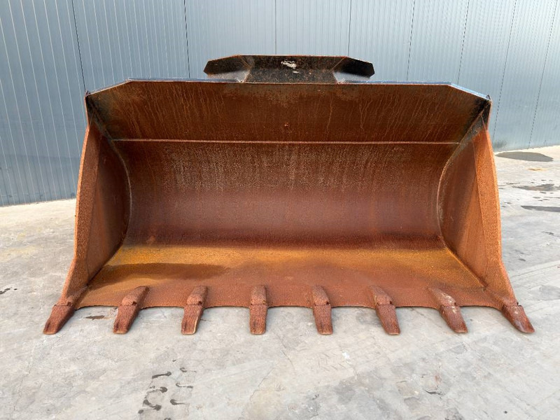 Cat 938K / 938M - Bucket for Construction machinery: picture 2 Cat 938K / 938M - Bucket for Construction machinery: picture 2