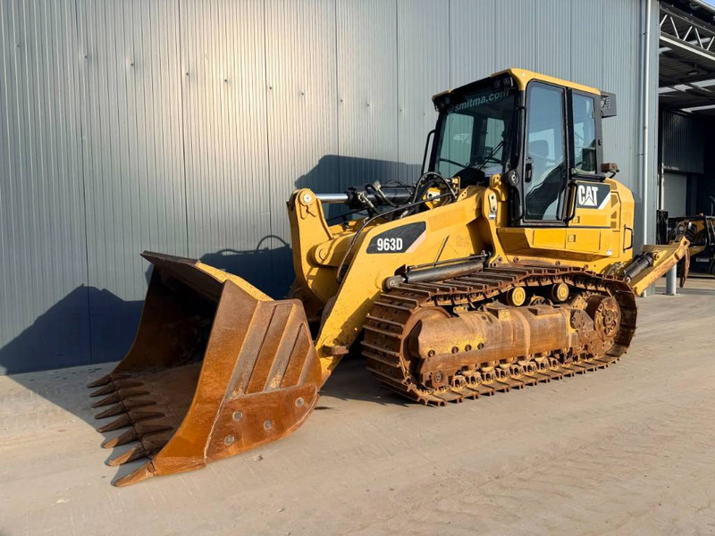 Cat 963D - Crawler loader: picture 1 Cat 963D - Crawler loader: picture 1