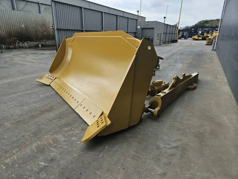 Cat D8T - Blade for Construction machinery: picture 4 Cat D8T - Blade for Construction machinery: picture 4