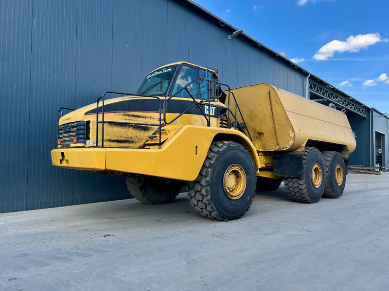 Cat 740 Water Truck - Construction machinery: picture 1 Cat 740 Water Truck - Construction machinery: picture 1