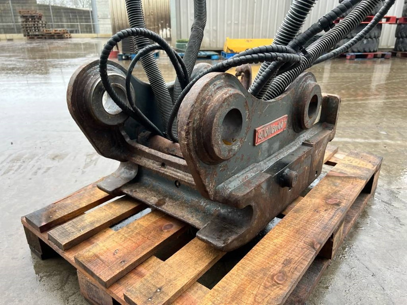 OilQuick OQ70/55 - 323D - Quick coupler for Construction machinery: picture 5 OilQuick OQ70/55 - 323D - Quick coupler for Construction machinery: picture 5