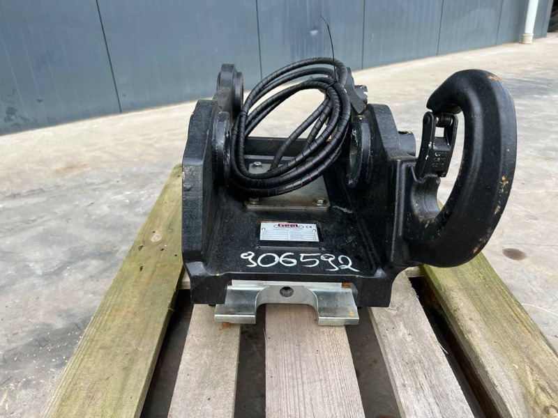 SMP 312D / 312E / 313F / 314D / 314F / 315F - Quick coupler for Construction machinery: picture 2 SMP 312D / 312E / 313F / 314D / 314F / 315F - Quick coupler for Construction machinery: picture 2