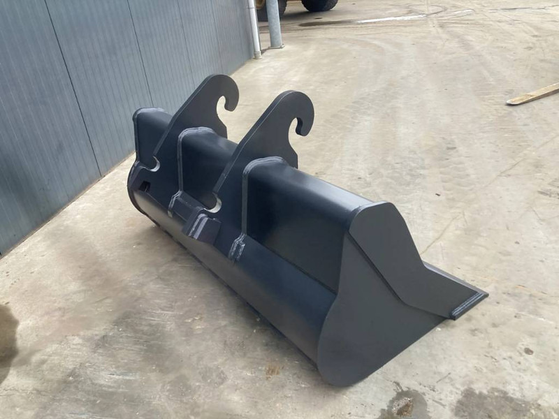 Smitma CW30 1.80m - Bucket for Construction machinery: picture 3 Smitma CW30 1.80m - Bucket for Construction machinery: picture 3