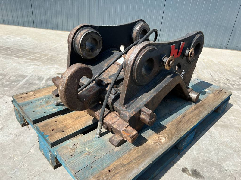 Verachtert CW40 - 323D - Quick coupler for Construction machinery: picture 1 Verachtert CW40 - 323D - Quick coupler for Construction machinery: picture 1