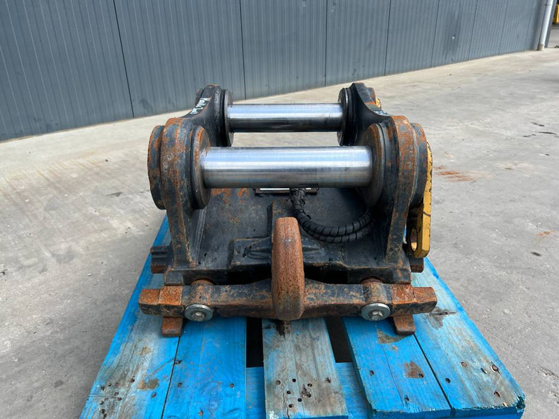 Verachtert CW40 - 330F - Quick coupler for Construction machinery: picture 2 Verachtert CW40 - 330F - Quick coupler for Construction machinery: picture 2
