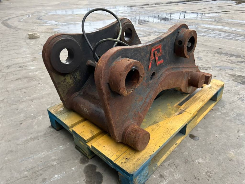 Verachtert CW55S - HB365 / PC360 - Quick coupler for Construction machinery: picture 3 Verachtert CW55S - HB365 / PC360 - Quick coupler for Construction machinery: picture 3